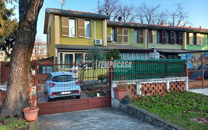 Casa trilocale in vendita in Cesate