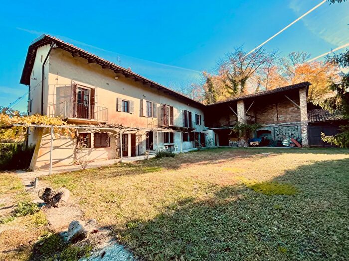 Casa con 10 locali in vendita in Località Panate, Farigliano