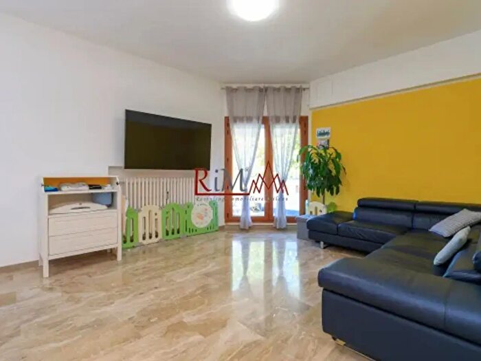 Appartamento trilocale in vendita in Via delle Forze Armate, Milano