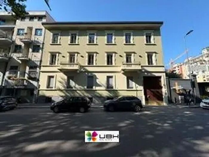 Appartamento bilocale in vendita in Viale Liguria, Milano