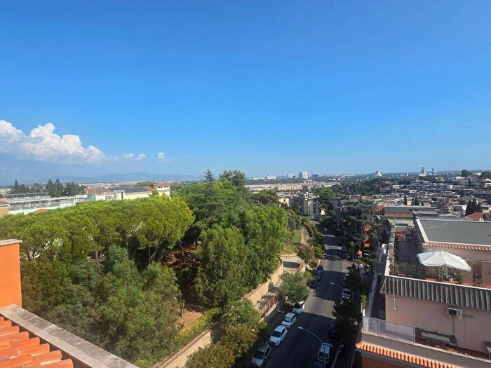 Appartamento trilocale in affitto in Via Luigi Angeloni, Villa Bonelli, Roma