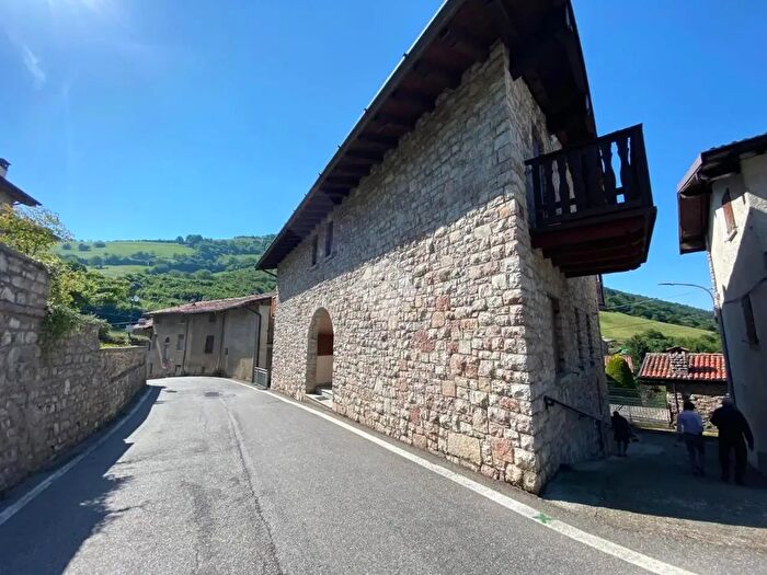 Appartamento bilocale in vendita in Via Provinciale, Grone