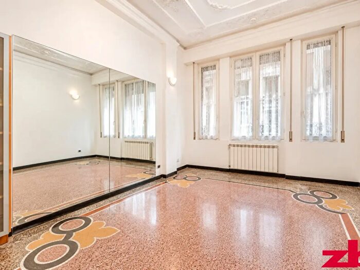 Appartamento con 5 locali in vendita in Via Nizza, Genova