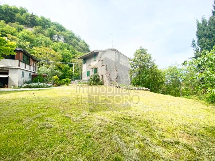 Casa bilocale in vendita in San Leo Rn, San Leo