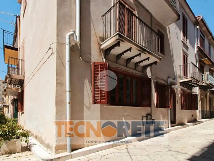 Appartamento con 5 locali in vendita in Via Benedetto Civiletti, Monreale
