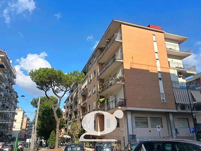 Appartamento quadrilocale in vendita in Viale degli Astronauti, Napoli
