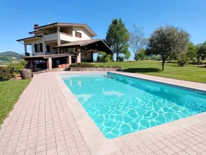 Casa con 5 locali in vendita in Località Pradaglia, Pianello Val Tidone