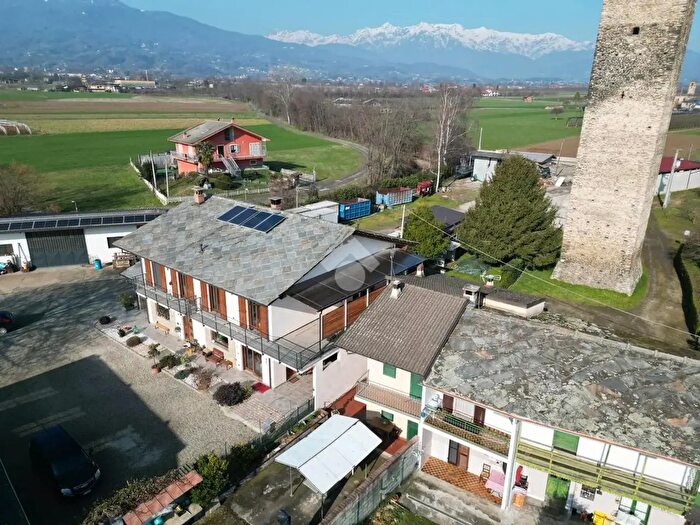 Casa con 5 locali in vendita in Via Barrata, Bagnolo Piemonte