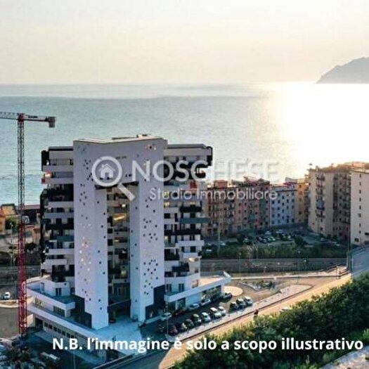 Appartamento bilocale in affitto in Via Parmenide, Salerno