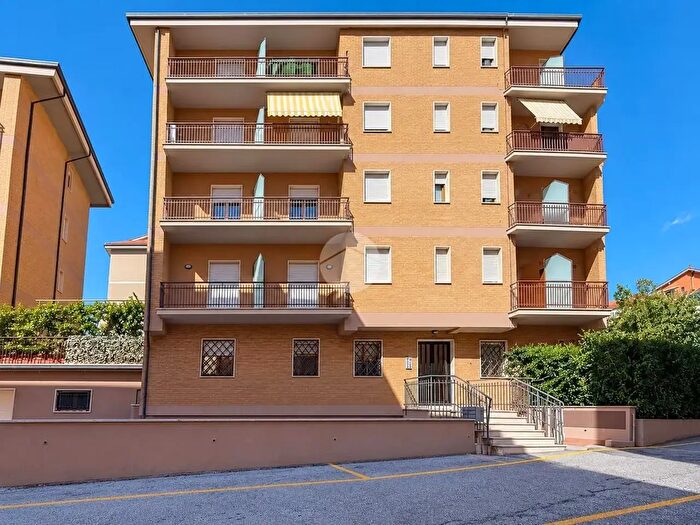 Appartamento trilocale in vendita in Largo Antonio d'Agostino, L'Aquila