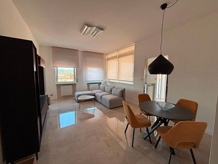 Appartamento quadrilocale in affitto in Via Salvo D'Acquisto, Valverde, Verona