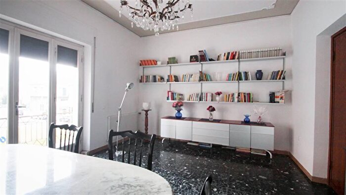 Appartamento con 6 locali in vendita in Arcola