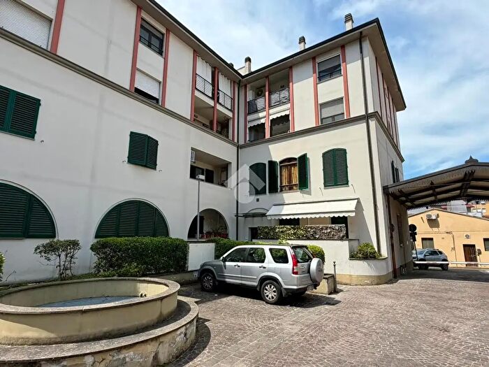Appartamento trilocale in vendita in Piazza Ex del Taglia, Signa