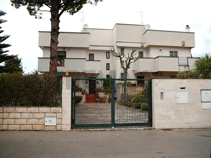 Casa con 7 locali in vendita in Via Giuseppe Fanelli T, Bari