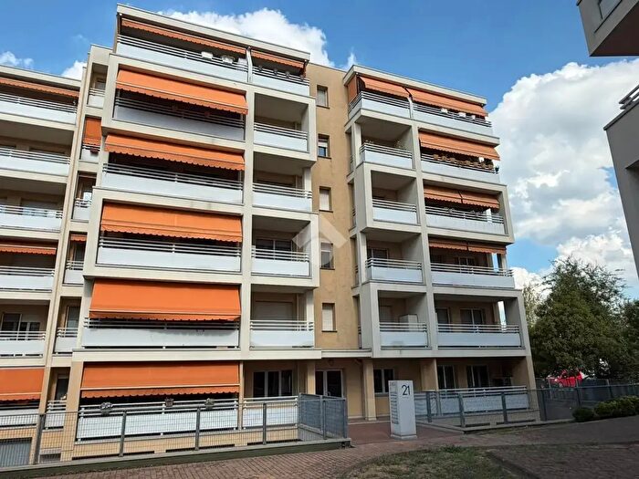 Appartamento bilocale in vendita in Largo Caduti di Katyn, Parma