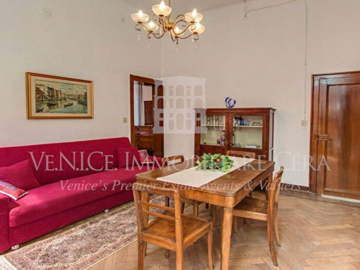 Appartamento quadrilocale in affitto in Cannaregio, Santi Giovanni e Paolo Santa Maria Formosa, Venezia