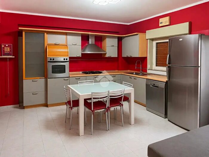 Appartamento trilocale in vendita in Via Tre Monti, Milazzo