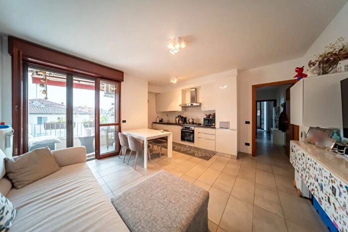 Appartamento trilocale in vendita in Strada Baganzola, Parma