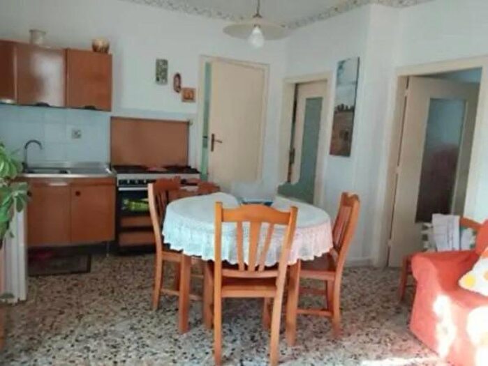 Appartamento con 6 locali in vendita in Via Maggio, Picerno