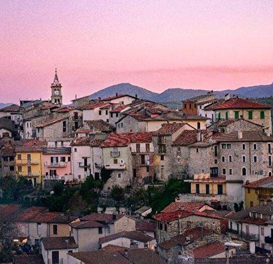 Appartamento trilocale in affitto in Sante Marie