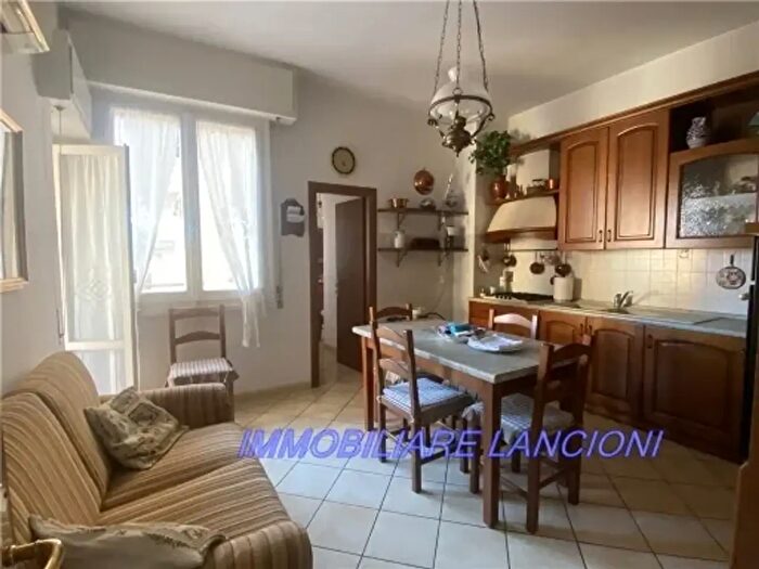 Appartamento con 5 locali in vendita in Scandicci