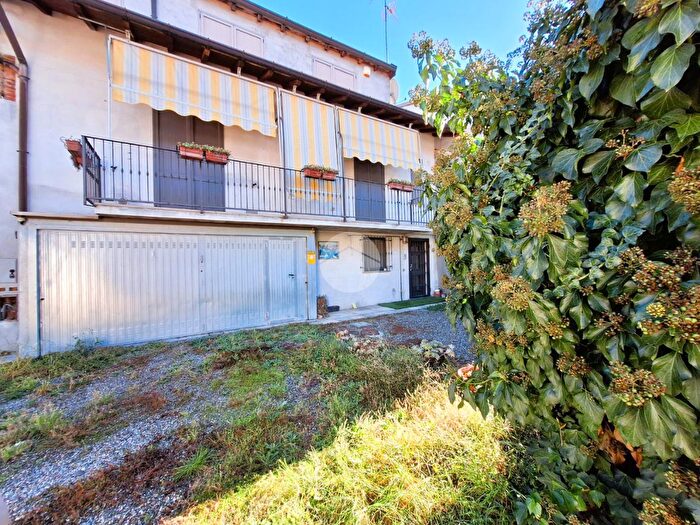 Appartamento bilocale in vendita in Via Guglielmo Marconi, Mesero