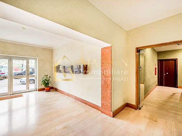 Appartamento trilocale in vendita in Lungotevere degli Artigiani, Roma