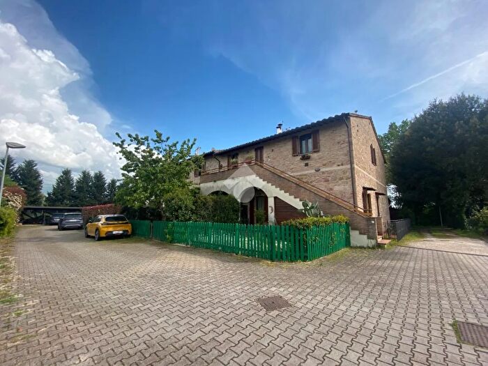 Appartamento quadrilocale in vendita in Via Madonna del Capezzale, Bastia Umbra