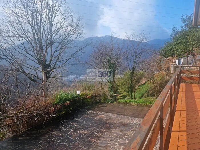 Casa quadrilocale in vendita in Via Prati Comuni, Lumezzane