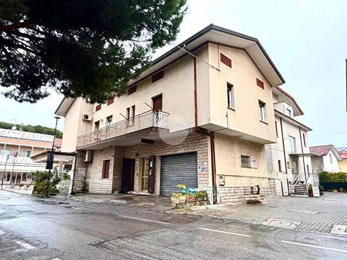 Appartamento trilocale in vendita in Via º Maggio, Gatteo