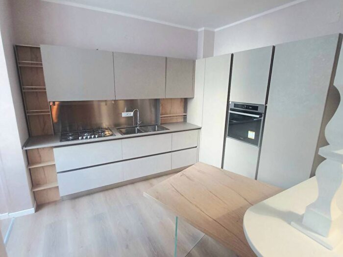 Appartamento con 5 locali in affitto in Via Leonardo da Vinci, Barca, Bologna