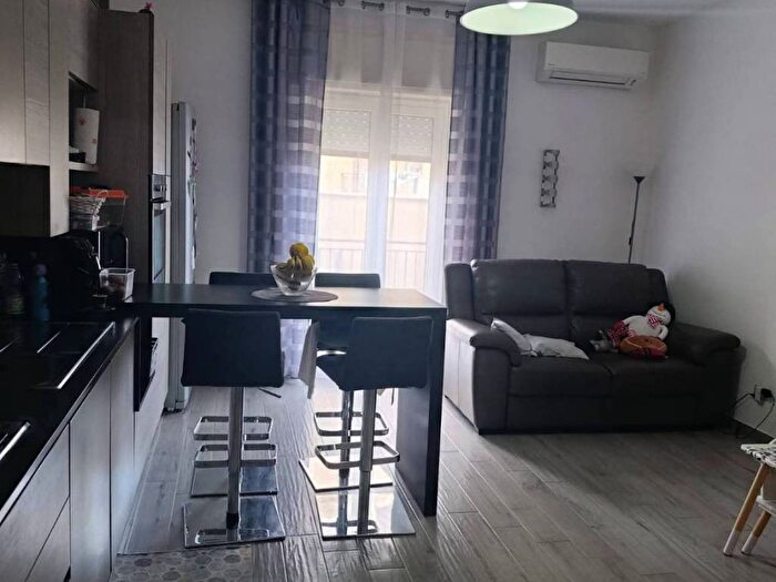 Appartamento trilocale in affitto in Via Grotta Santa, Grottasanta Tunisi, Siracusa