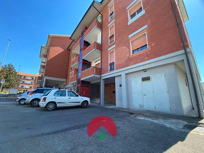 Appartamento con 5 locali in vendita in Via Don Luigi Sturzo, Centro, Matera