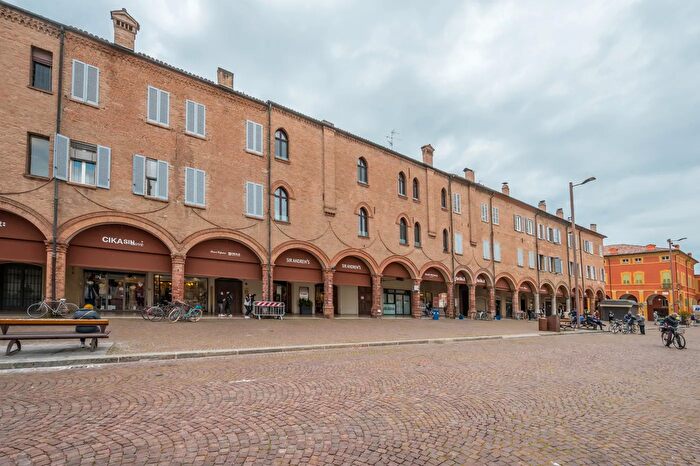 Appartamento bilocale in vendita in Piazza dei Martiri, Carpi