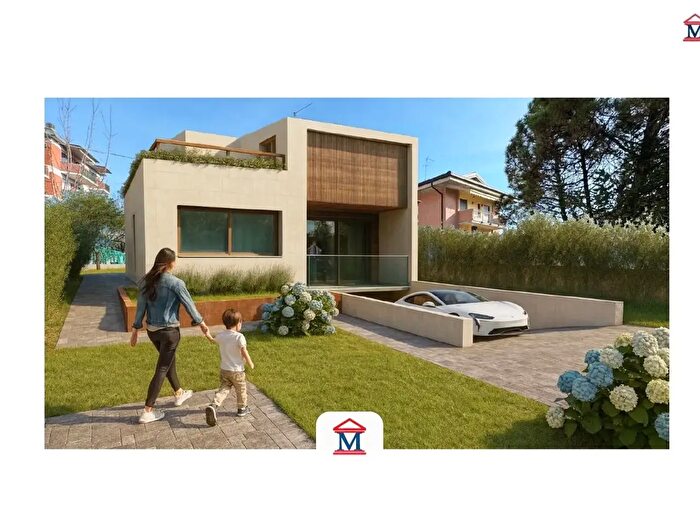 Casa quadrilocale in vendita in Via Roma, Torre Boldone