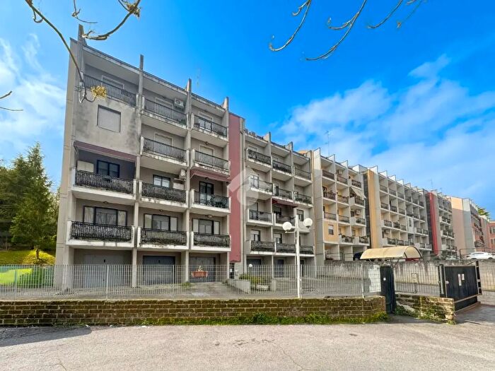 Appartamento trilocale in vendita in Via Primo Riccitelli, Chieti