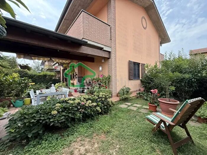 Appartamento trilocale in vendita in Via Lodi, Cervignano D'Adda