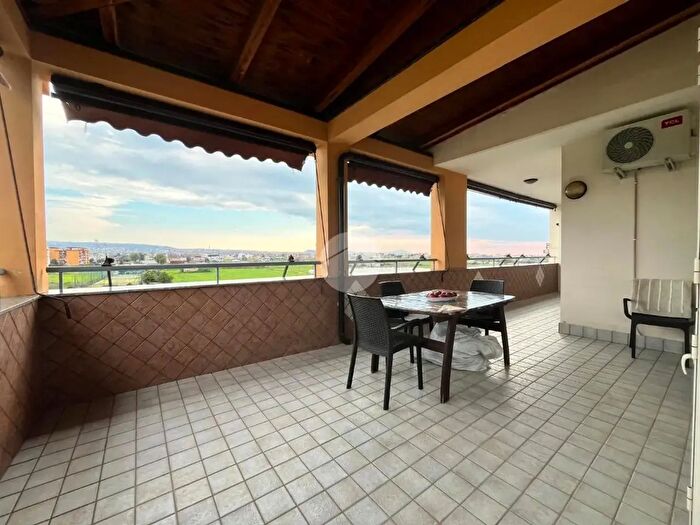 Appartamento quadrilocale in vendita in Via Antonio De Rosa, Giugliano In Campania