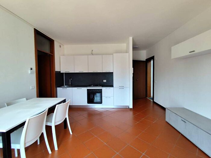 Appartamento trilocale in affitto in Via Camillo Benso di Cavour, Vigardolo, Monticello Conte Otto