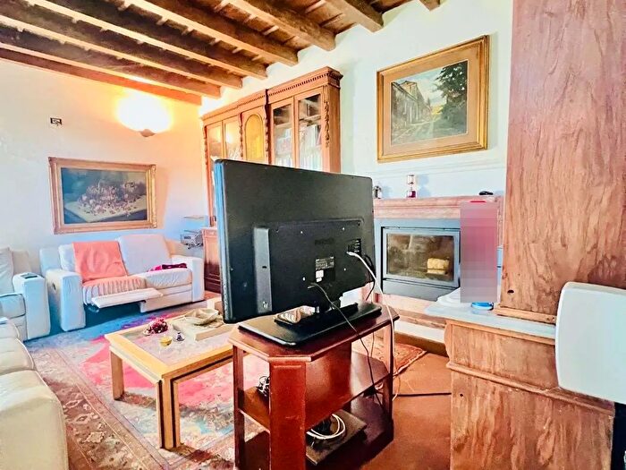 Casa con 5 locali in vendita in Rho