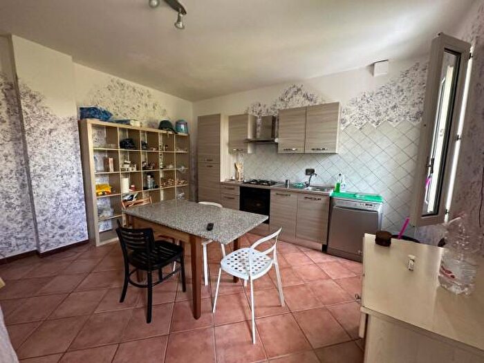 Casa con 6 locali in vendita in Via Reno Est, Galliera