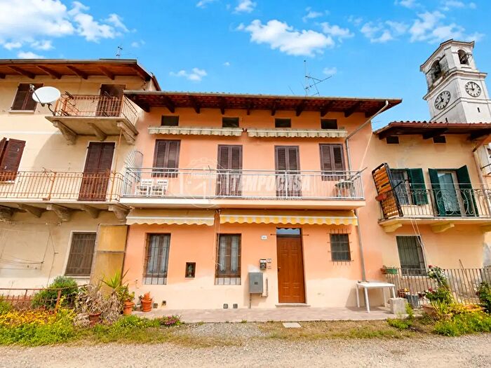 Casa con 5 locali in vendita in Via Dante Alighieri, Salussola