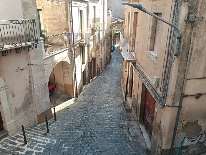 Appartamento in vendita in Via S Tenente Gino Gennaro, Enna