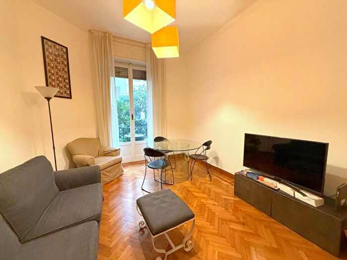 Appartamento bilocale in affitto in Viale Regina Giovanna, Morgagni, Milano