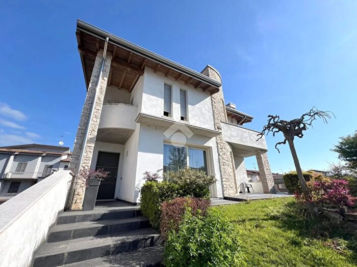 Casa quadrilocale in vendita in Circonvallazione Sud, Asola