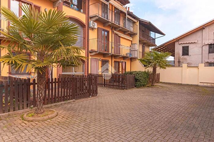 Appartamento bilocale in vendita in Via Remondi, Cirie