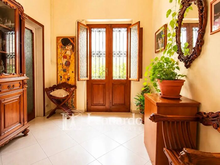 Casa con 10 locali in vendita in Via Paolina Buonaparte, Viareggio