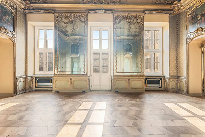 Appartamento con 8 locali in vendita in Via della Consolata, Torino