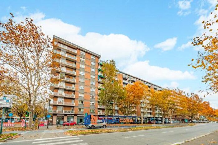 Appartamento trilocale in vendita in Corso Francia, Torino