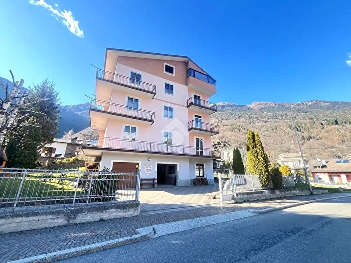 Appartamento trilocale in vendita in Via G Bertacchi, Sondalo